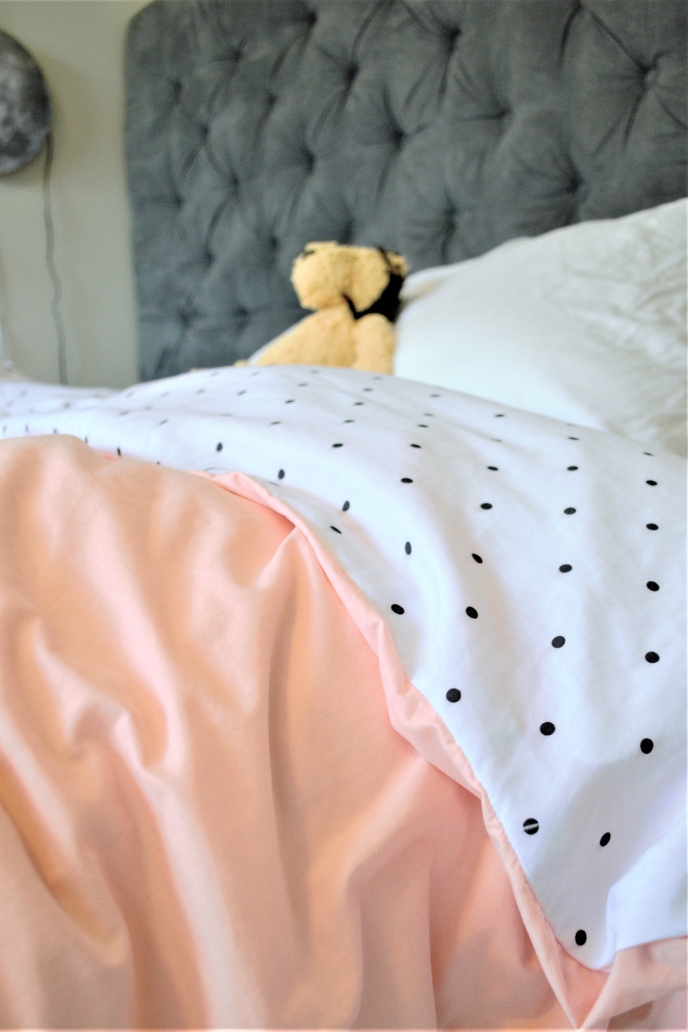 DIY Duvet Cover From Flat Sheets! - Tutorial! - Making Things Is Awesome