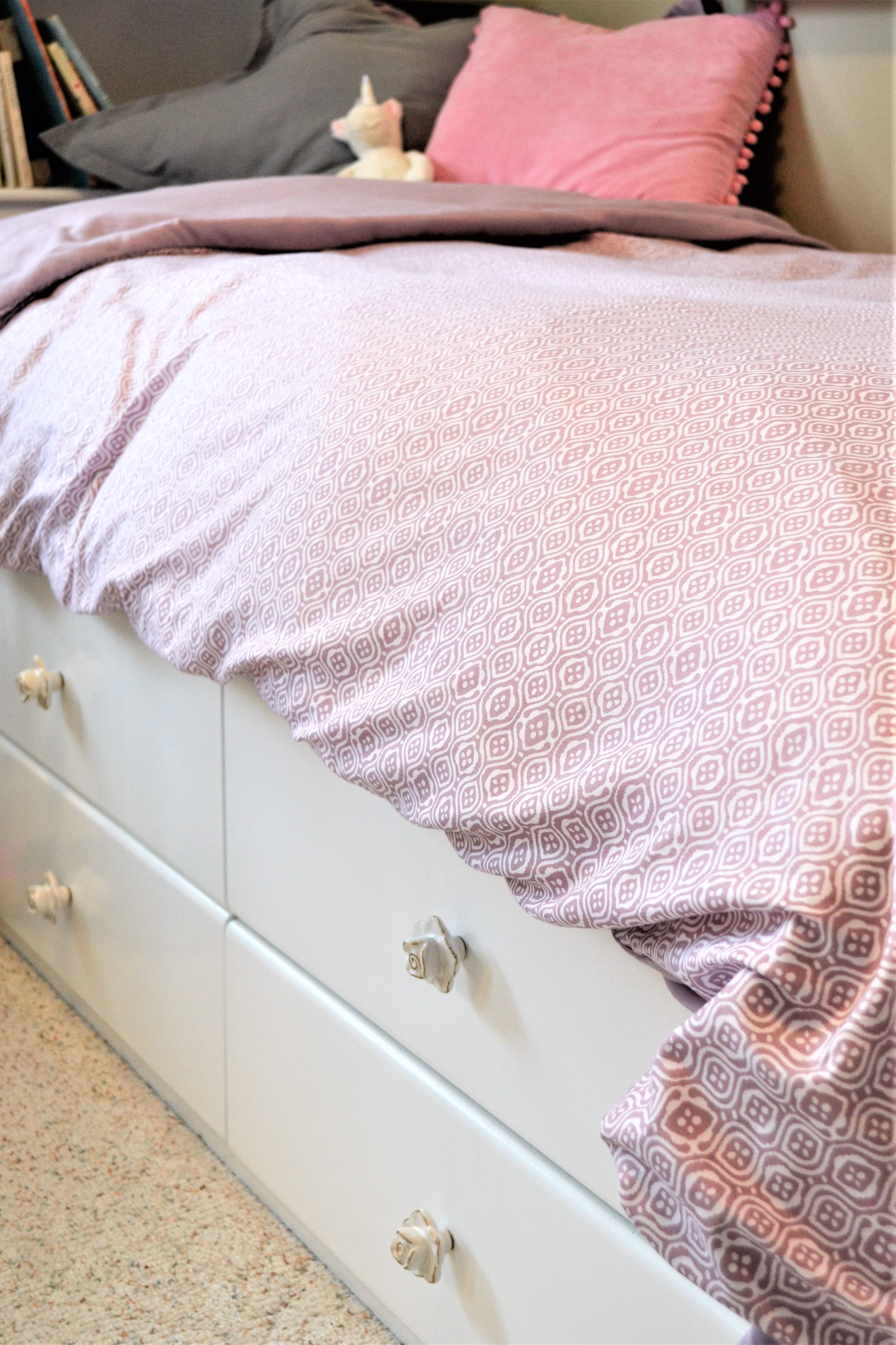 DIY Duvet Cover From Flat Sheets! - Tutorial! - Making Things Is Awesome